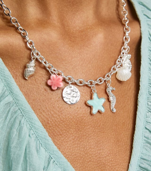 New Look Silver Tone Shell and Starfish Charm Necklace New Look - 2