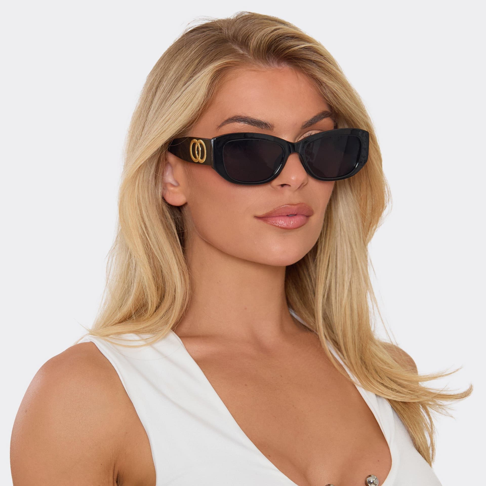 EGO Thick Frame Cateye Shaped Side Logo Detail Sunglasses In Black, Women's Size UK 0
