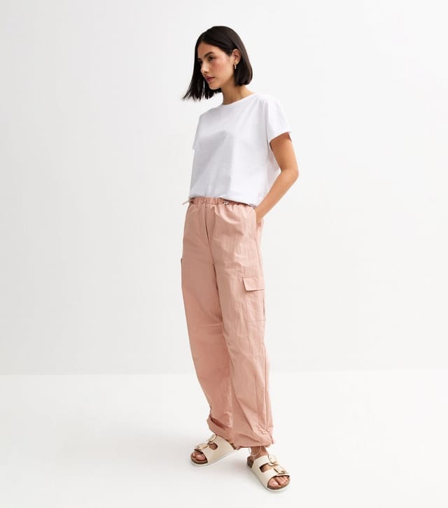 New Look Women's Light Pink Crinkle Texture Shell Cargo Trousers New Look - 3