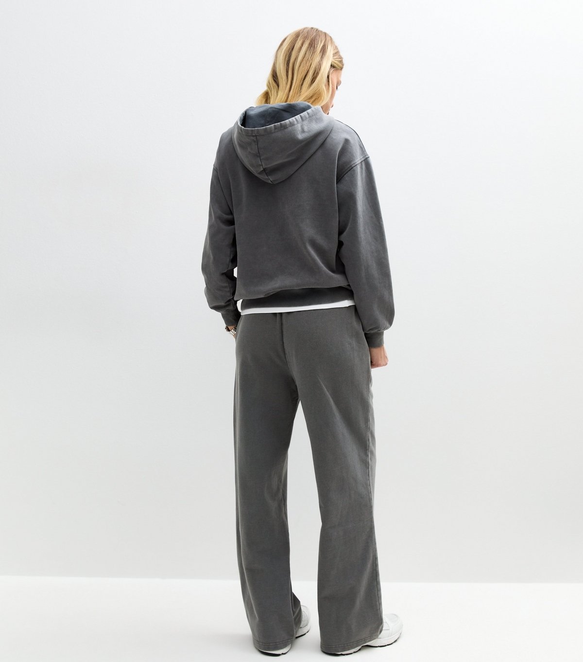 New Look Women's Grey Acid Wash Wide Leg Joggers New Look - 4