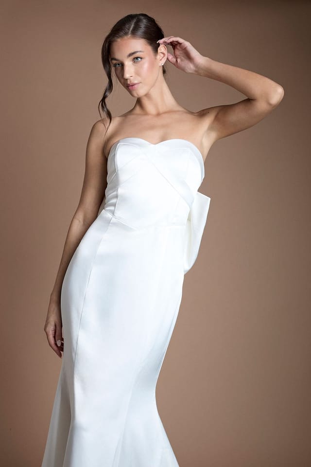 Coast Coast Women's Dramatic Bow Ponte Fishtail Wedding Dress in Ivory - 2