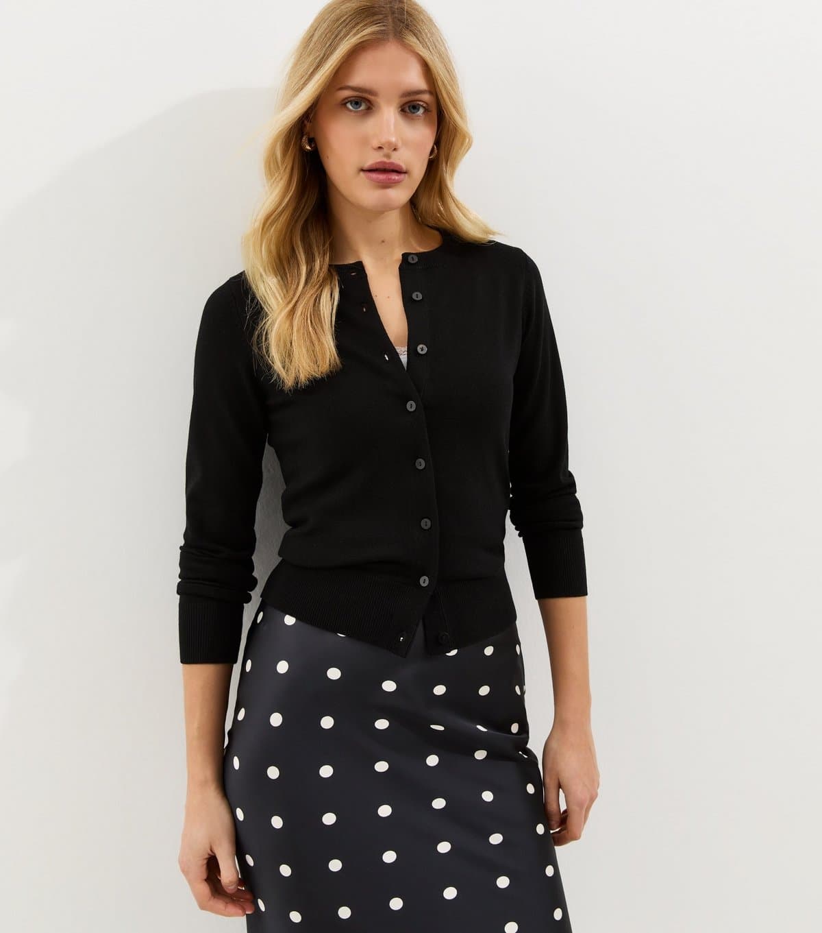 New Look Women's Black Knit Crew Neck Button Up Cardigan New Look