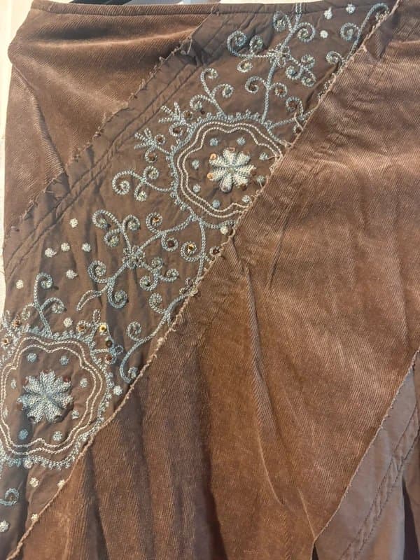 New Look y2k brown skirt with embroidery