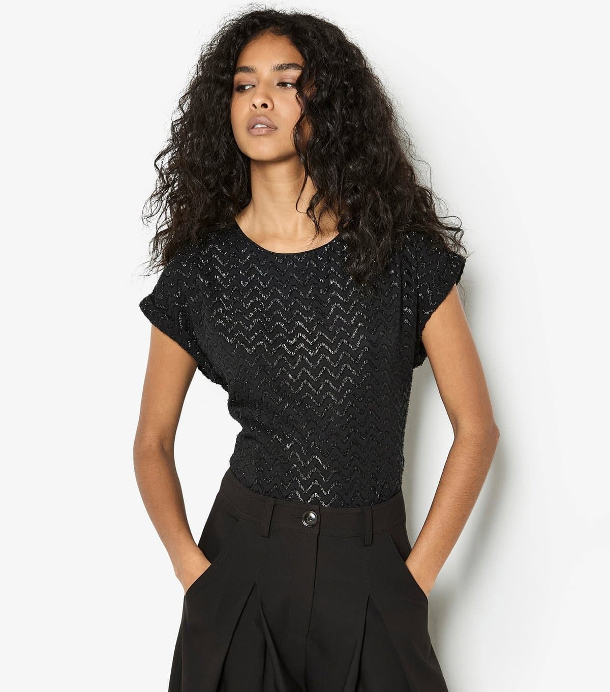 Apricot Women's Black Jacquard Grow On T-Shirt Apricot New Look