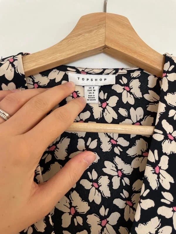 Topshop Topshop floral blouse top, size 8 small