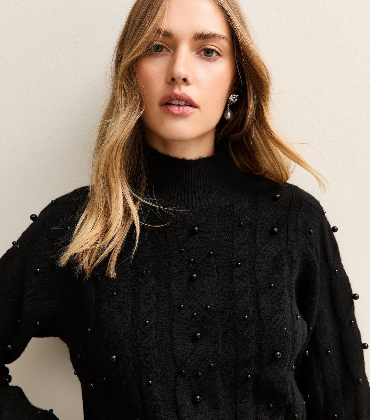 New Look Women's Black Cable Knit Bead Embellished Jumper New Look