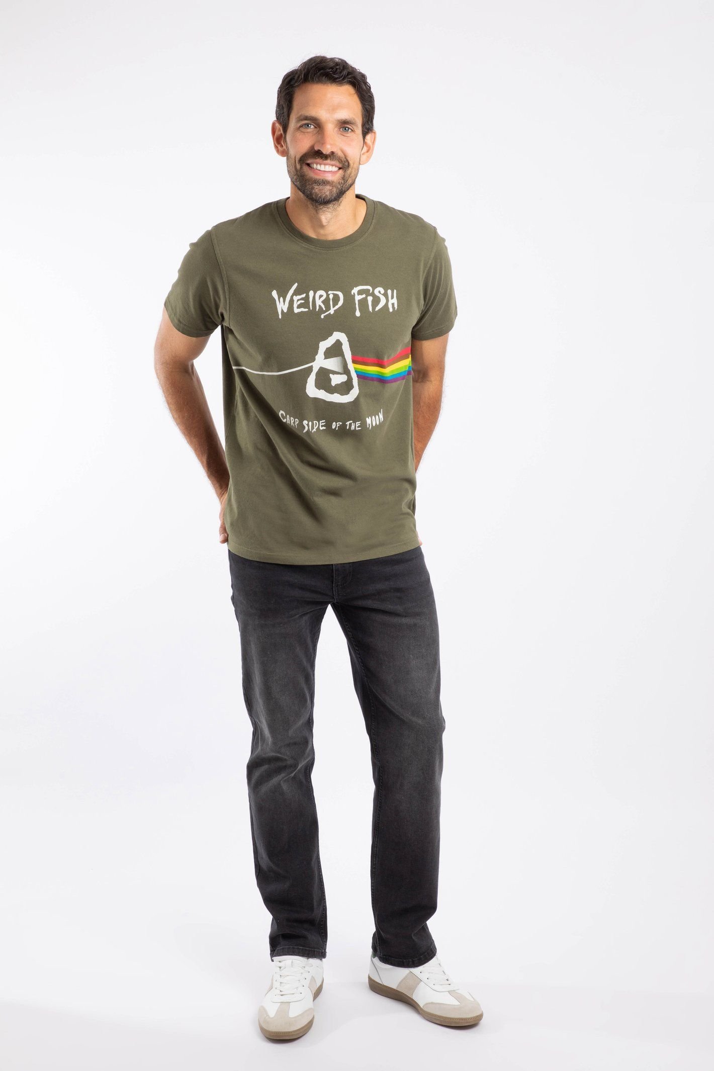 Weird Fish Weird Fish Men's Carp Side Front Print Artist T-Shirt in Dark Green - 4