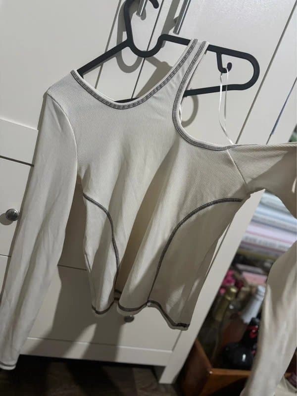 Bershka Bershka Long Sleeve Cut-Out Top – Size M - Brand New With Tags