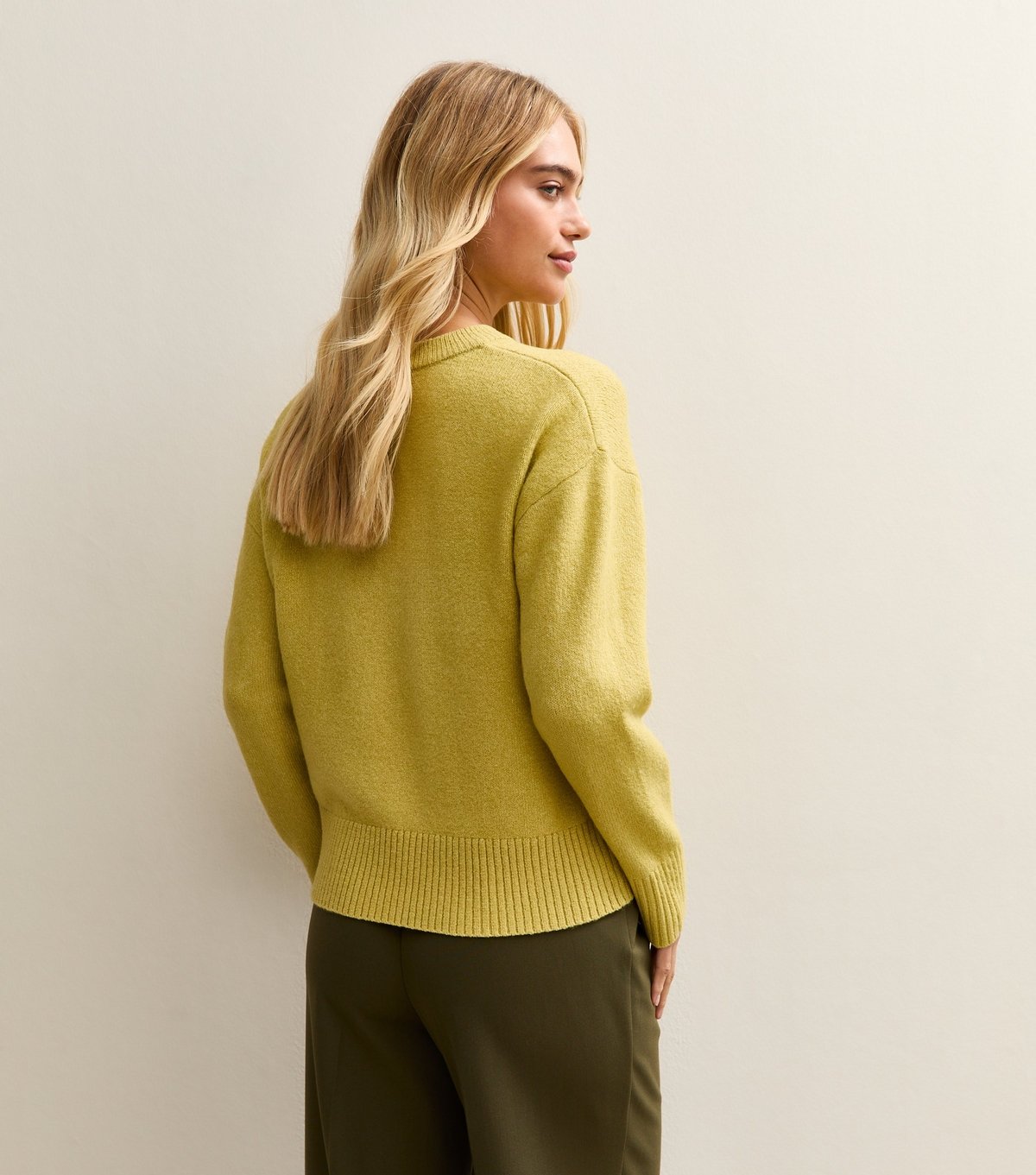 New Look Women's Bright Green Crew Neck Jumper New Look - 4