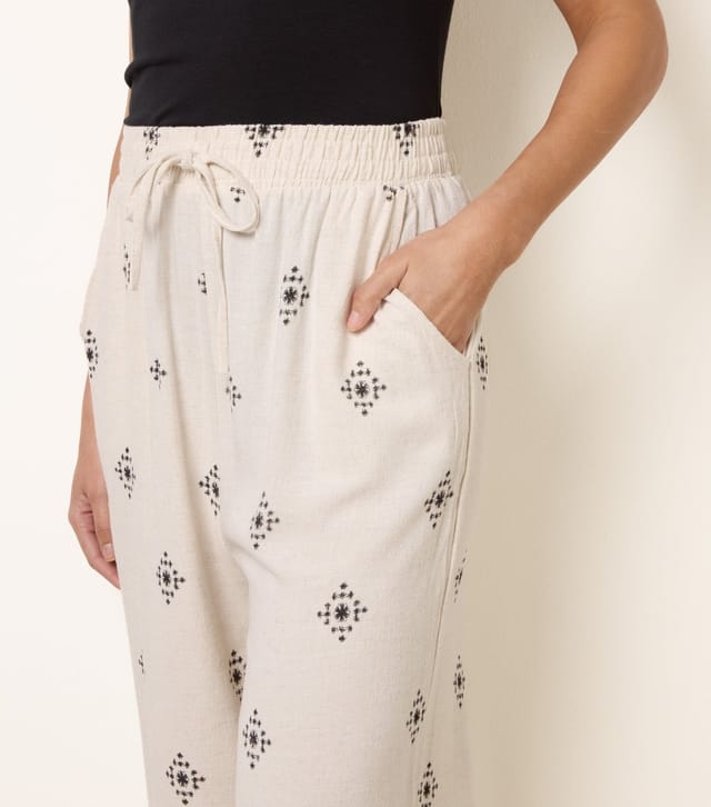 Blue Vanilla Women's Stone Embroidered Trousers Blue Vanilla New Look - 3