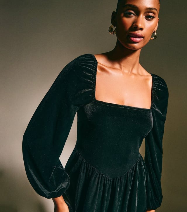 New Look Women's Black Velvet Square Neck Mini Dress New Look - 2