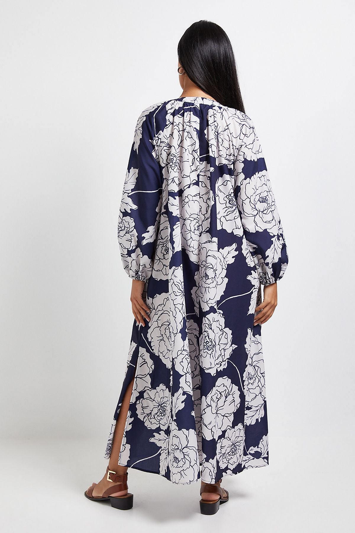 Wallis Wallis Women's Petite Floral Collarless Midaxi Dress in Navy - 3