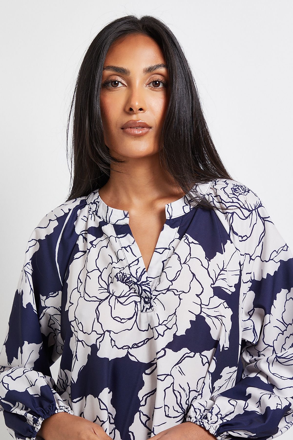 Wallis Wallis Women's Petite Floral Collarless Midaxi Dress in Navy - 4