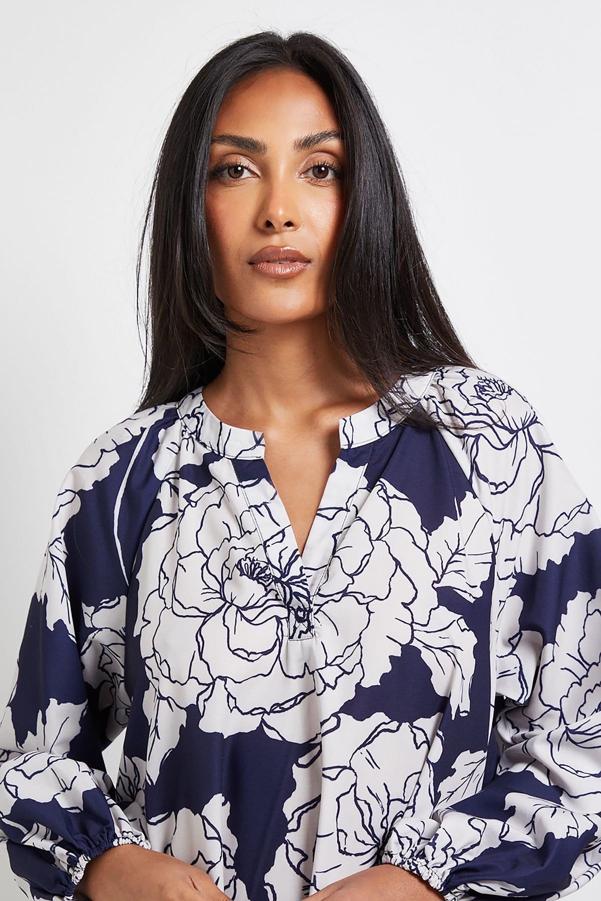 Wallis Wallis Women's Petite Floral Collarless Midaxi Dress in Navy - 4