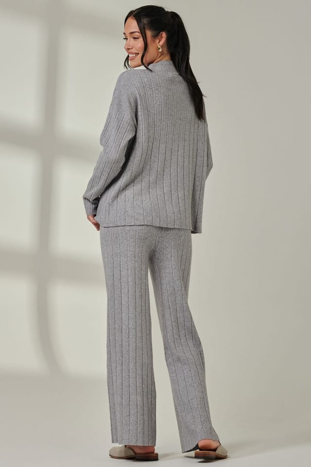 Jolie Moi Jolie Moi Women's Mockneck Pocket Knit Jumper in Light Grey - 2