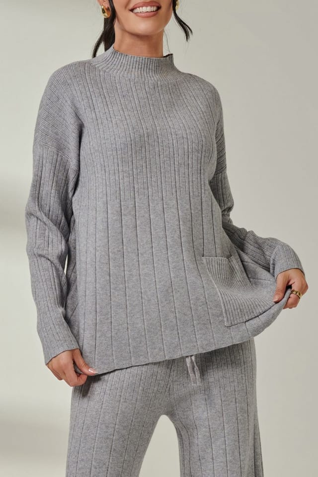 Jolie Moi Jolie Moi Women's Mockneck Pocket Knit Jumper in Light Grey - 3