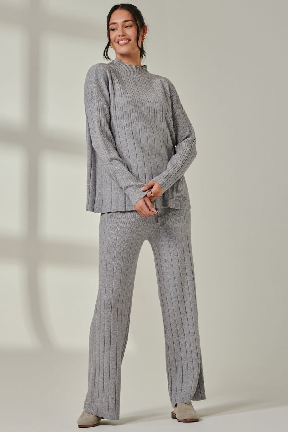 Jolie Moi Jolie Moi Women's Mockneck Pocket Knit Jumper in Light Grey - 4
