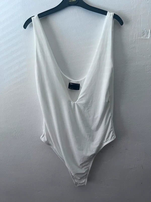 ASOS ASOS slinky scoop front bodysuit