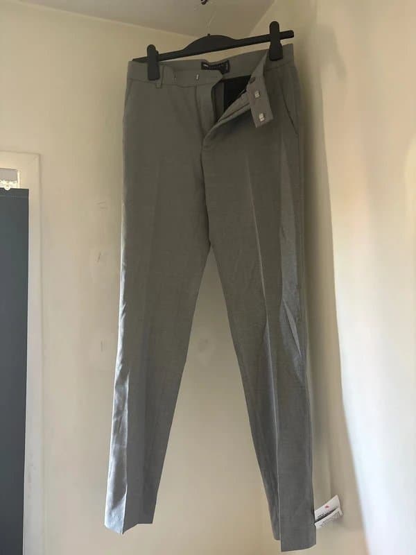 ASOS Design ASOS design grey tailored straight leg trousers waist 30’’