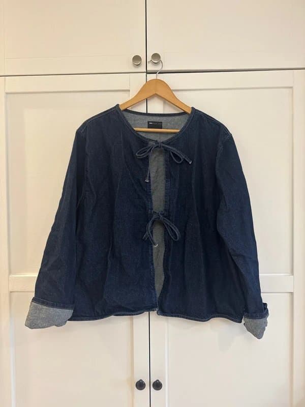 ASOS ASOS design tie front denim jacket size L