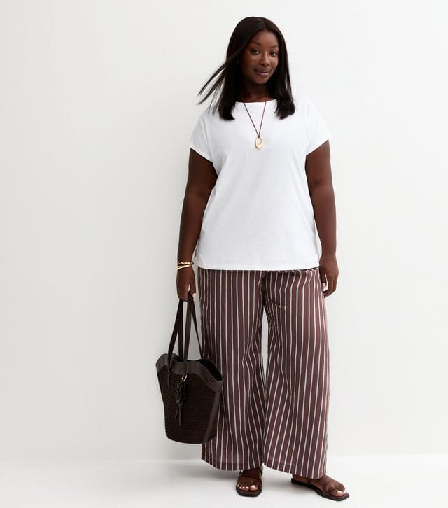 New Look Women's Plus Size White Curved Hem T-Shirt Curves New Look - 3