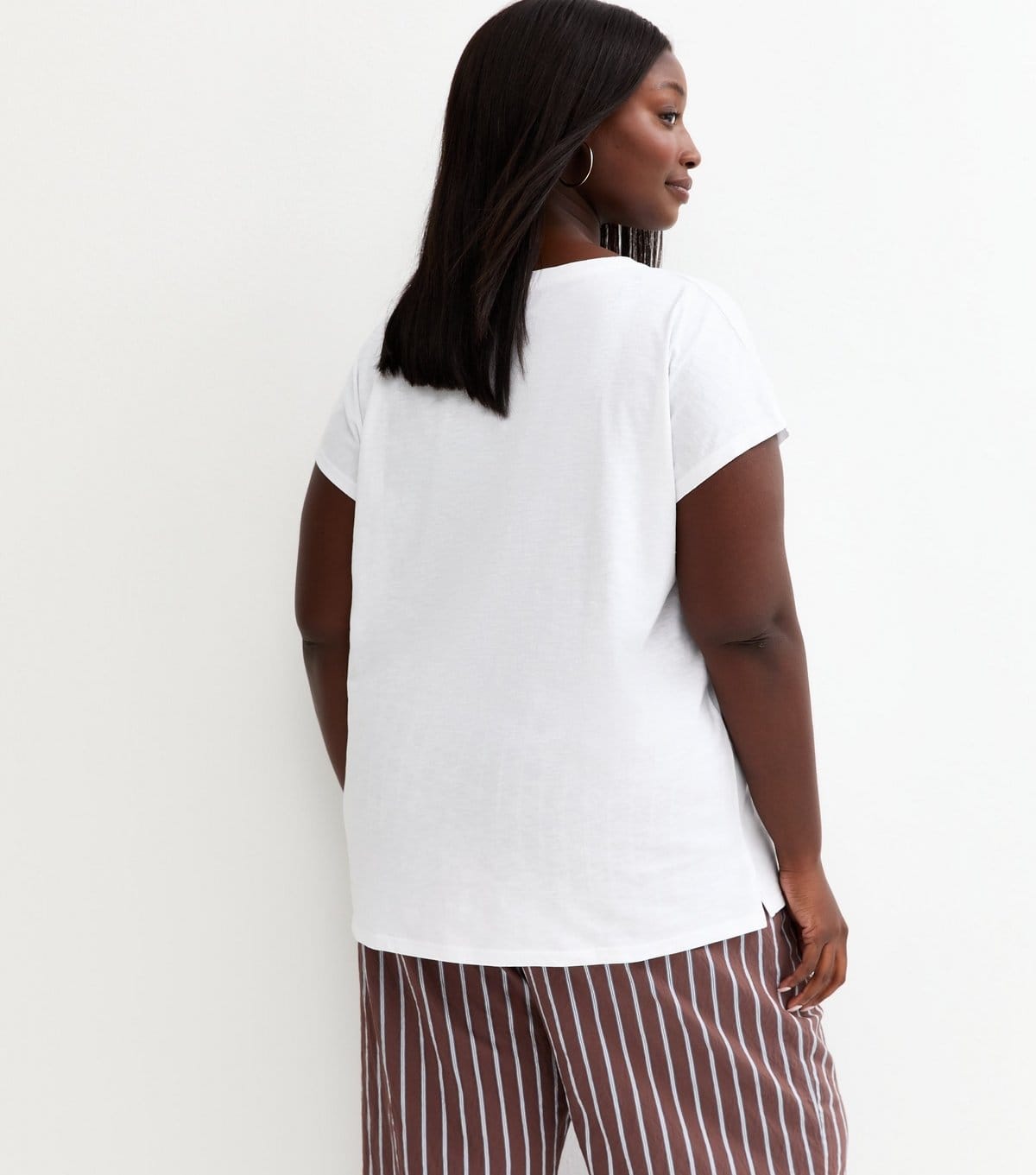 New Look Women's Plus Size White Curved Hem T-Shirt Curves New Look - 4