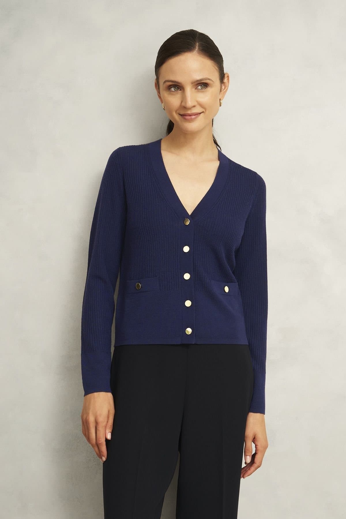 Hobbs London Hobbs London Women's Yasmin Long Sleeve V-Neck Cardigan in Dark Navy