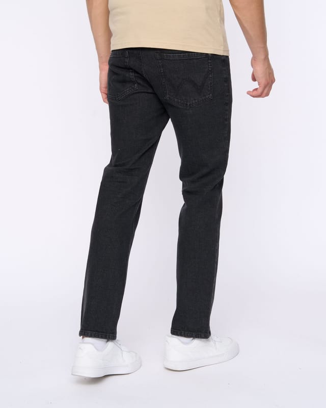 Duck&Cover Duck&Cover Hydras Men's Straight Leg Slim-Fit Modern Jeans in Black - 3