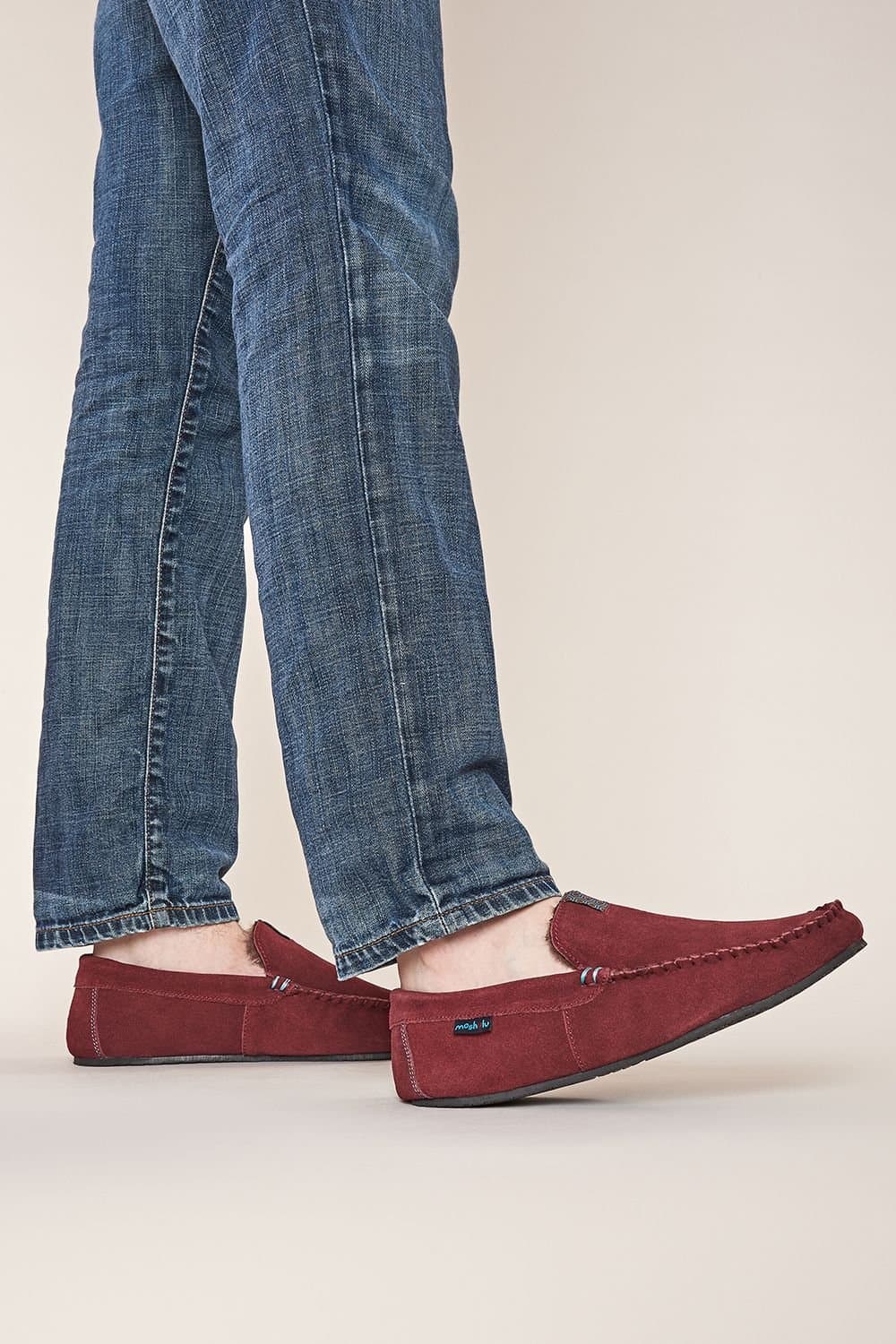 Moshulu Moshulu Men's 'Fielding 3' Moccasin Slippers in Red