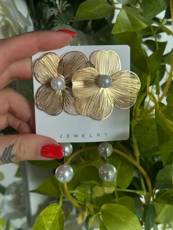 No Label Flower earrings