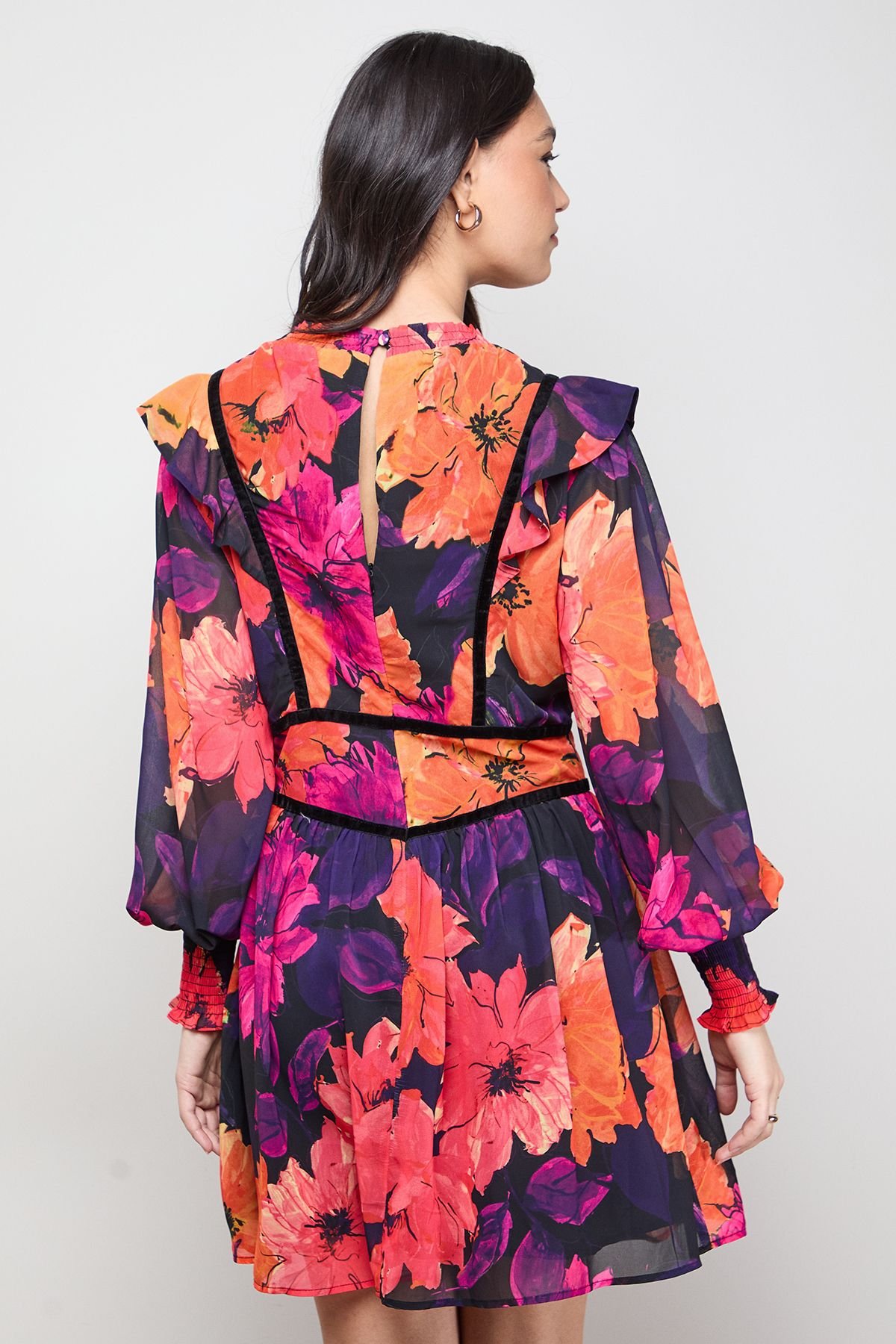 Oasis Oasis Women's Shirred Detail Fit & Flare Mini Dress in Floral - 3