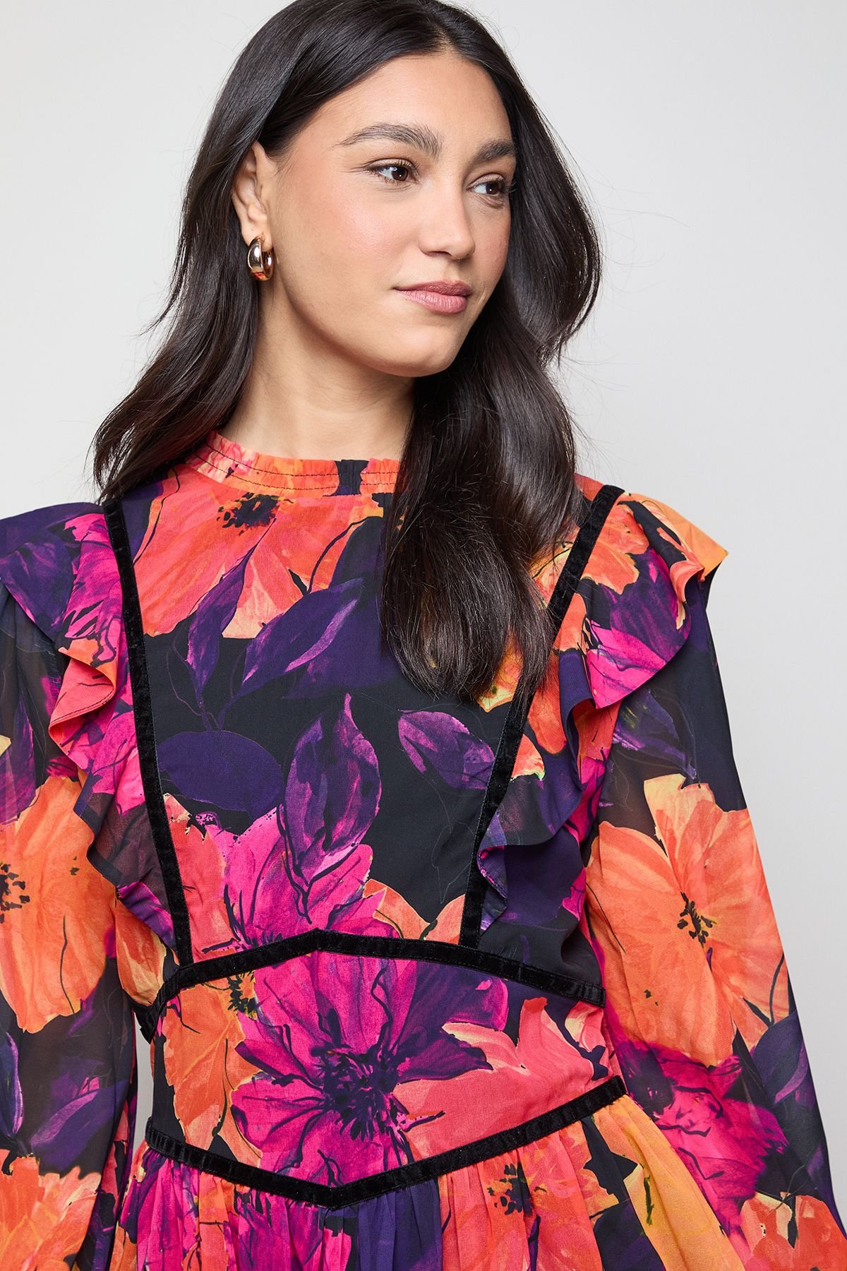 Oasis Oasis Women's Shirred Detail Fit & Flare Mini Dress in Floral - 4