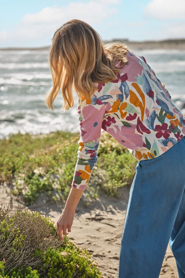 WoolOvers WoolOvers Women's Print Crew Neck Jumper - 2