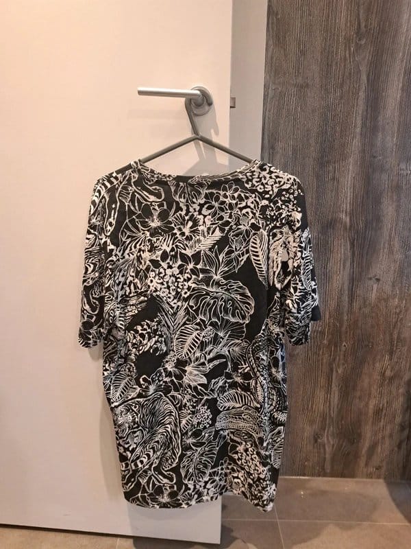 Bershka Black & White Floral Print T-Shirt
