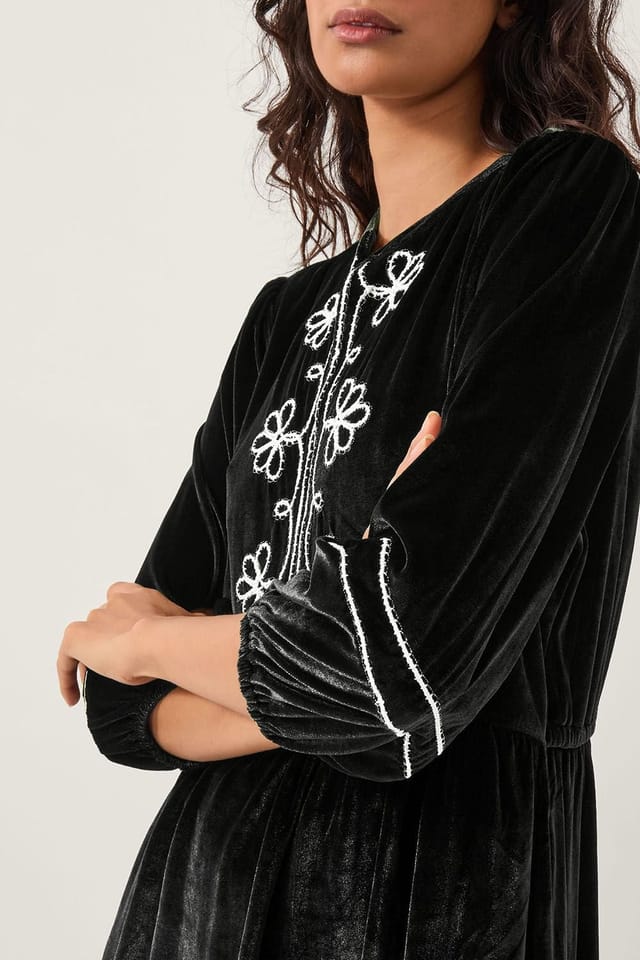 Monsoon Monsoon Women's Venus Embroidered Stretch Velvet Midi Dress Black - 3