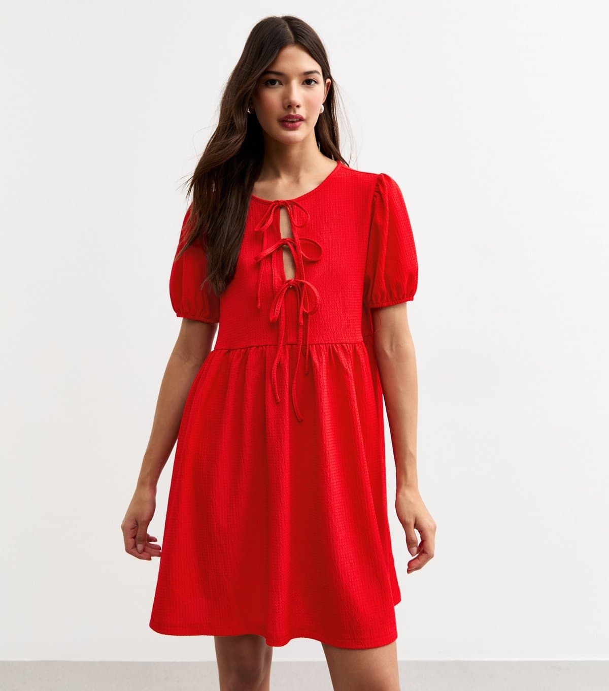 New Look Women's Red Crinkled Texture Tie Front Mini Dress New Look