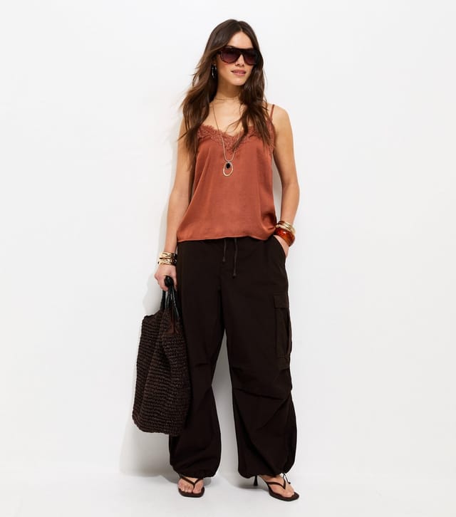 New Look Women's Petite Dark Brown Cotton Cargo Trousers New Look - 2