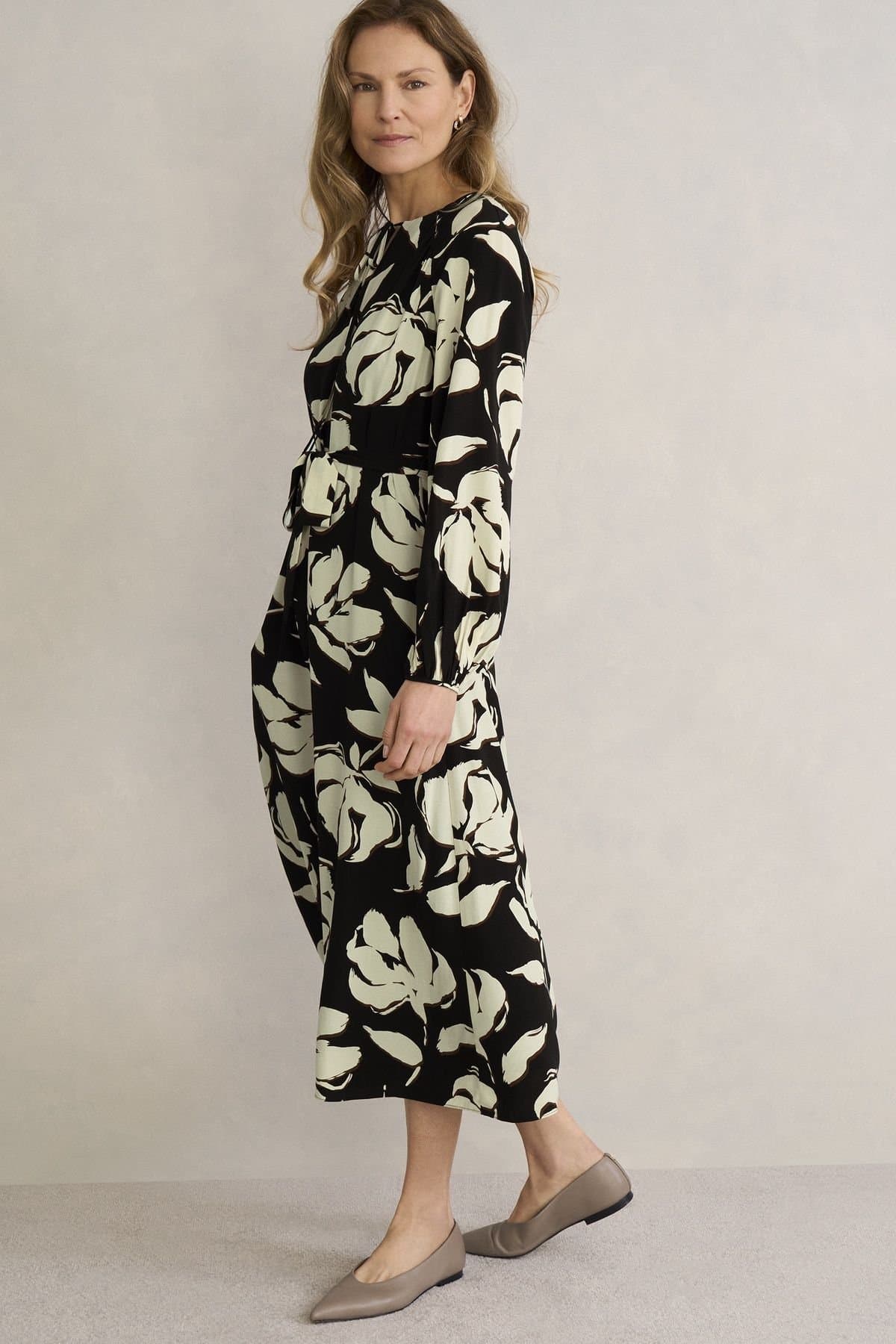 Hobbs London Hobbs London Women's Evelyn Dress in True Black