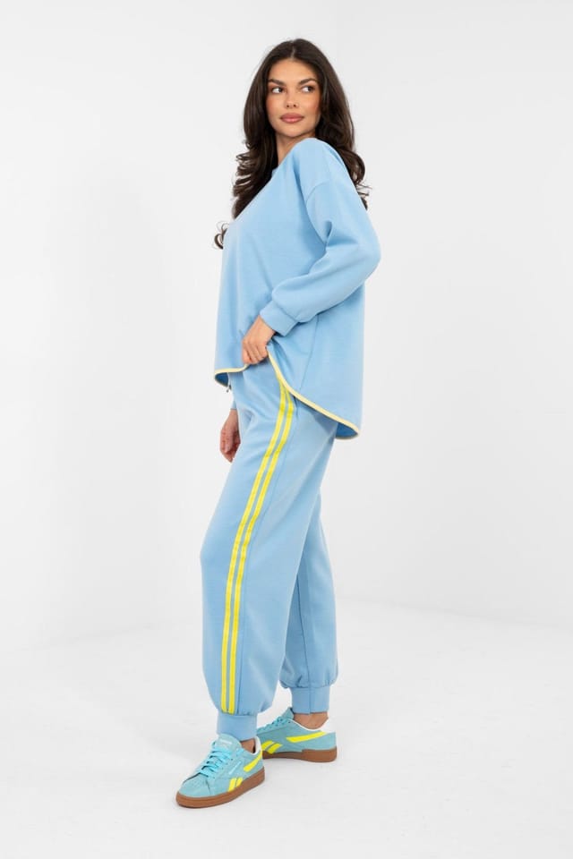 Love Lace Love Lace Women's Stylish Sweatshirt & High Waist Sweatpants Set in Blue - 2