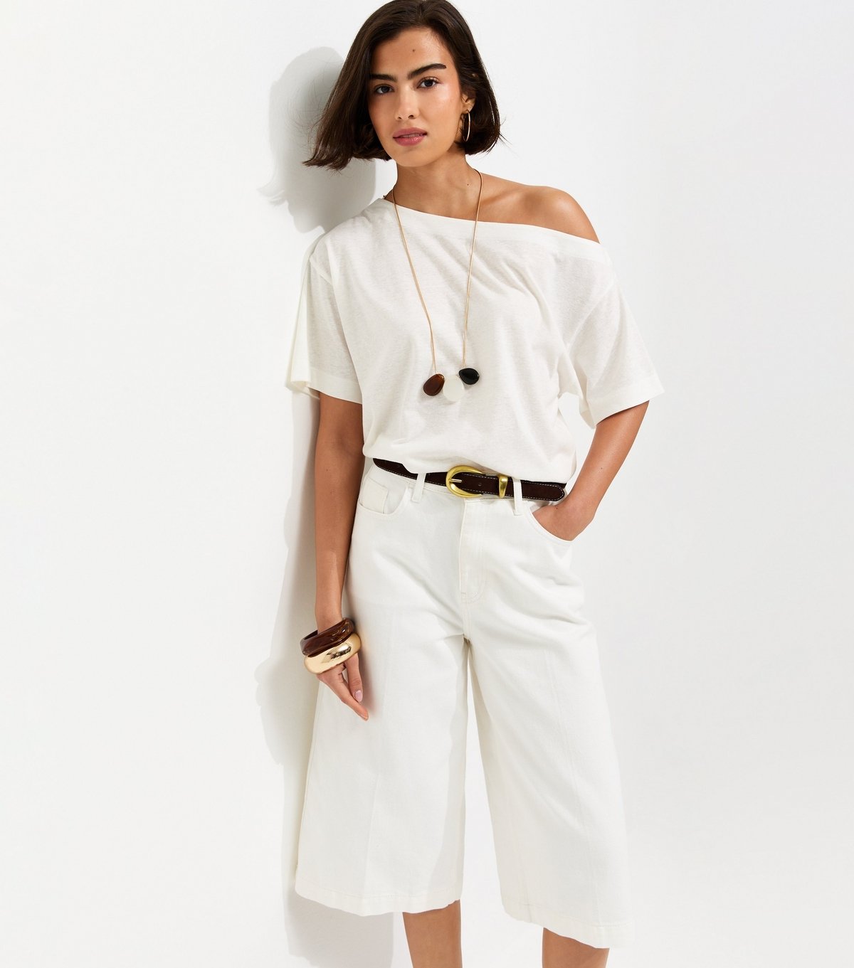 New Look Women's Cream Textured Off The Shoulder T-Shirt New Look - 2