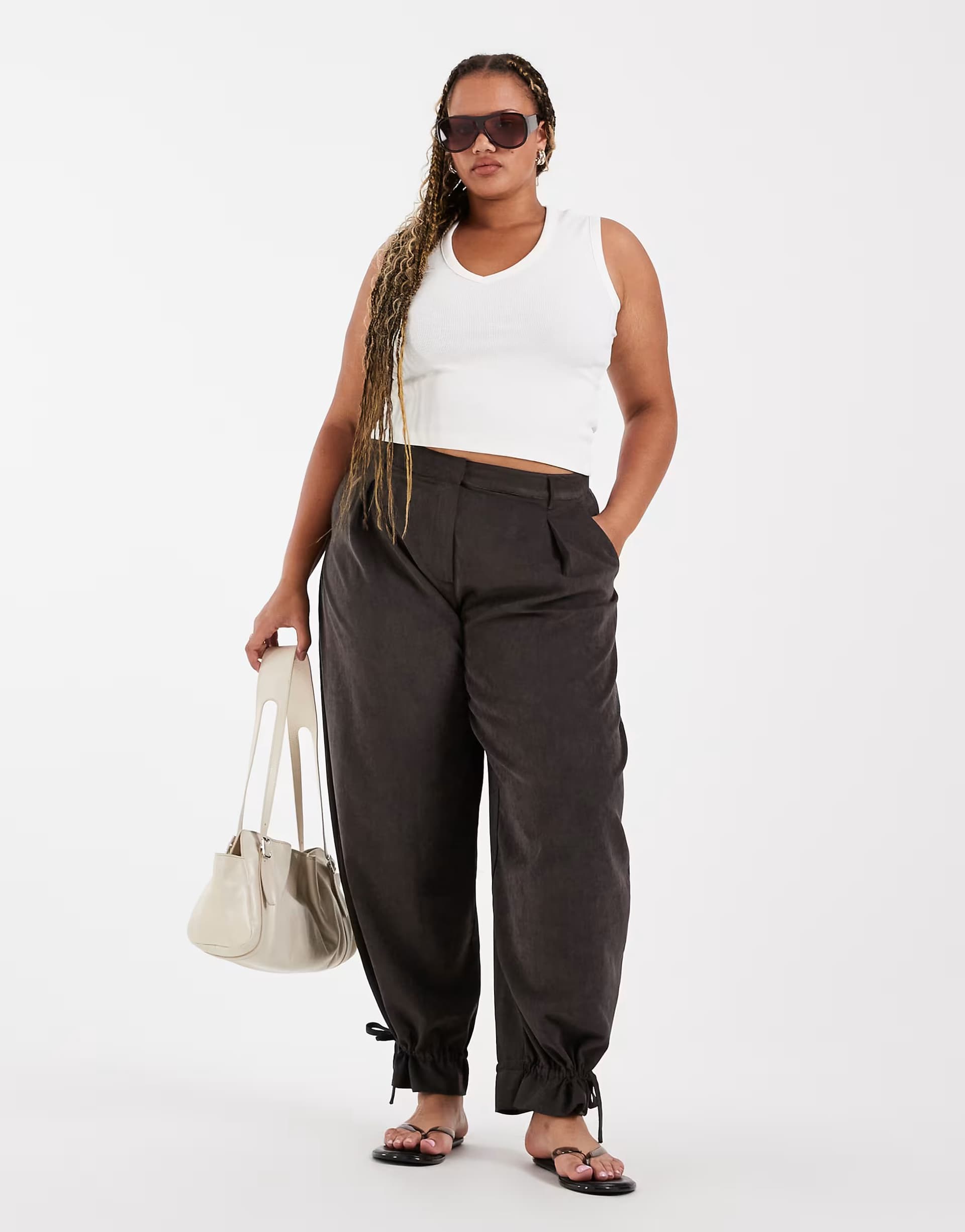 ASOS ASOS DESIGN Curve Tailored tailored balloon trouser with frill hem in brown