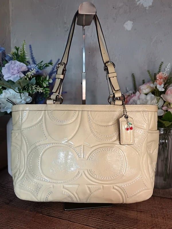 Coach Coach Pale Yellow Signature Gallery Tote Shoulder Bag Handbag