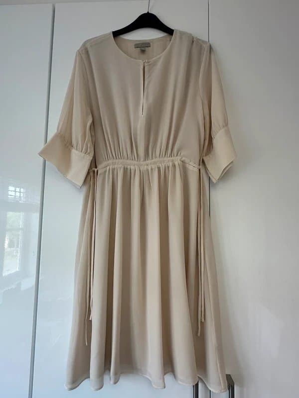 H&M Cream H&M dress
