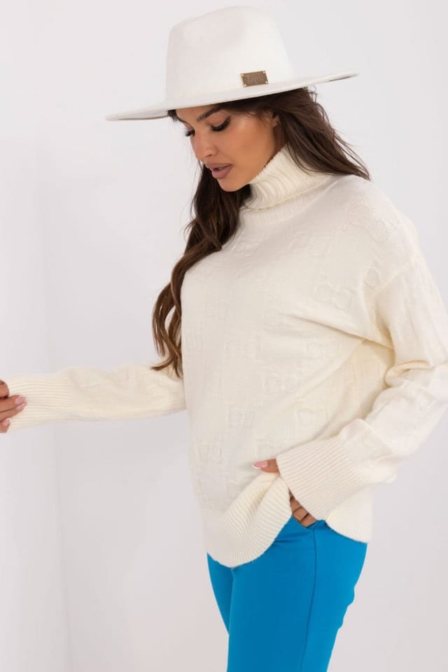 Love Lace Love Lace Women's Textured Turtleneck Sweater for Everyday Wear in Cream - 2