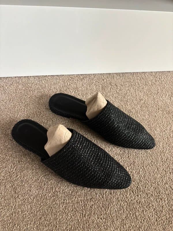 H&M New H&M black woven raffia style slip-on mules size 5