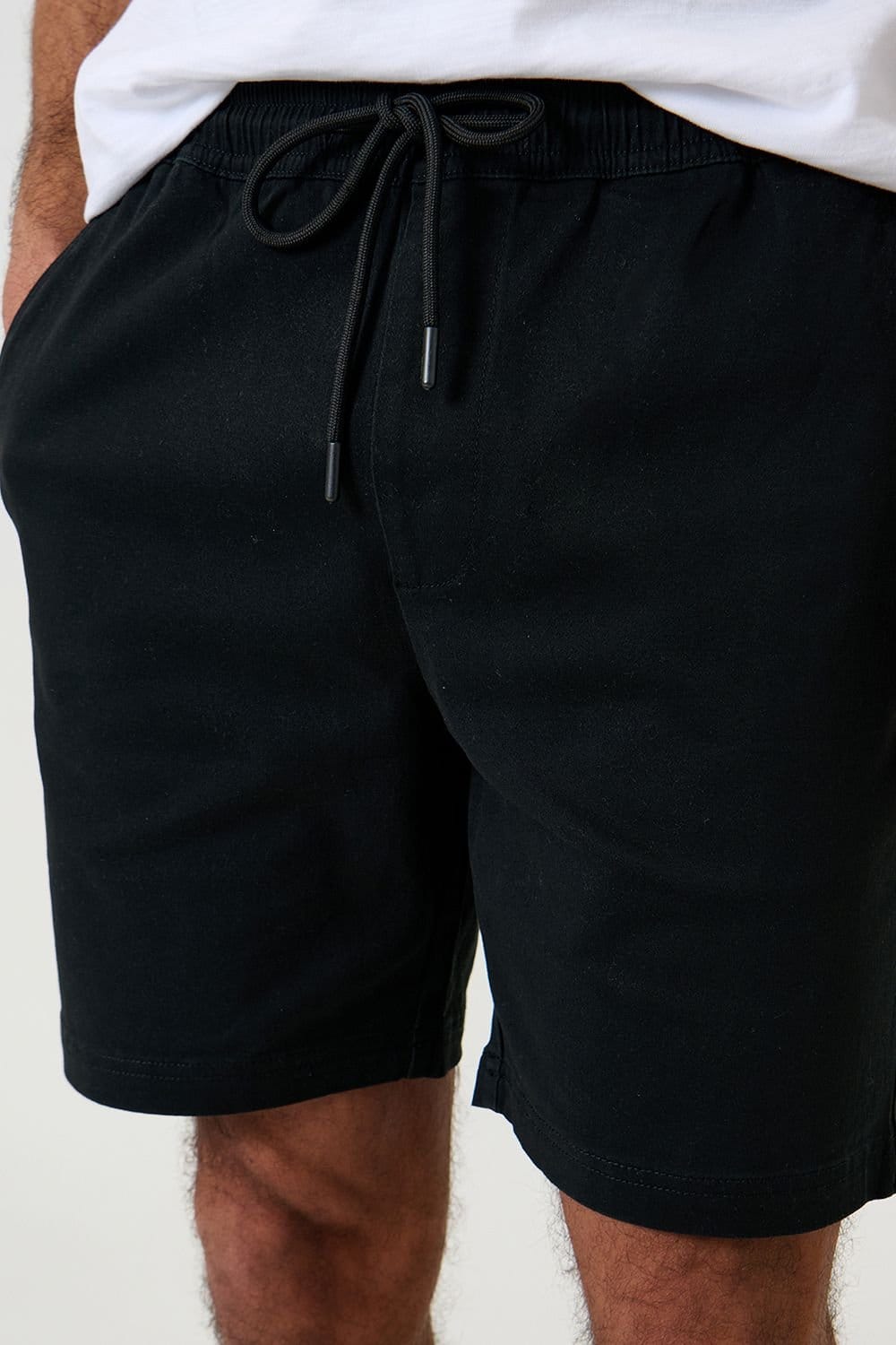 Threadbare Threadbare Men's Shorter Length Stretch Chino Shorts in Black - 4