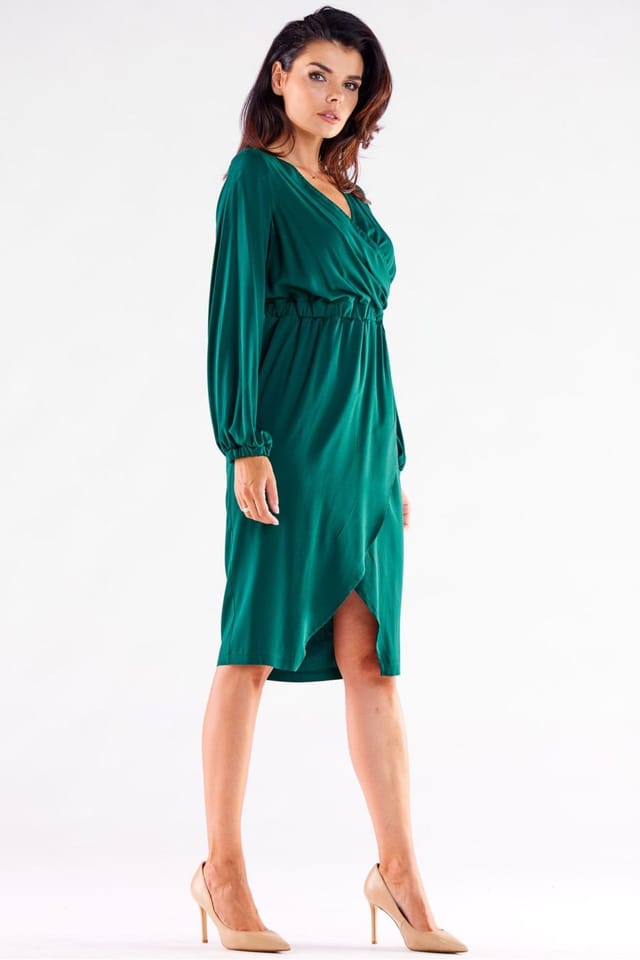 Love Lace Love Lace Women's Feminine Long Sleeve V Neck Cocktail Dress in Green - 2