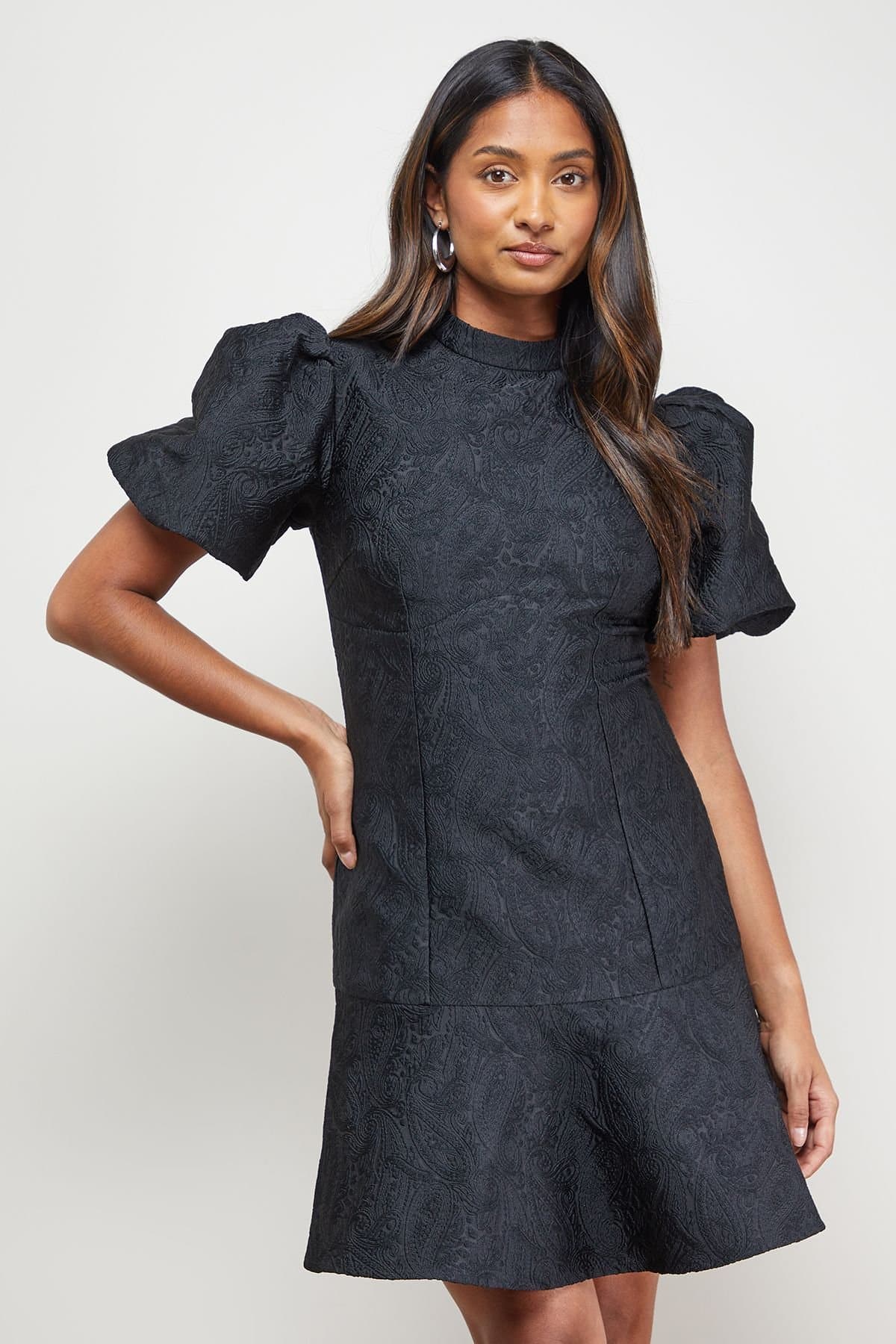 Oasis Oasis Women's Paisley Jacquard Puff Sleeve Mini Dress in Black