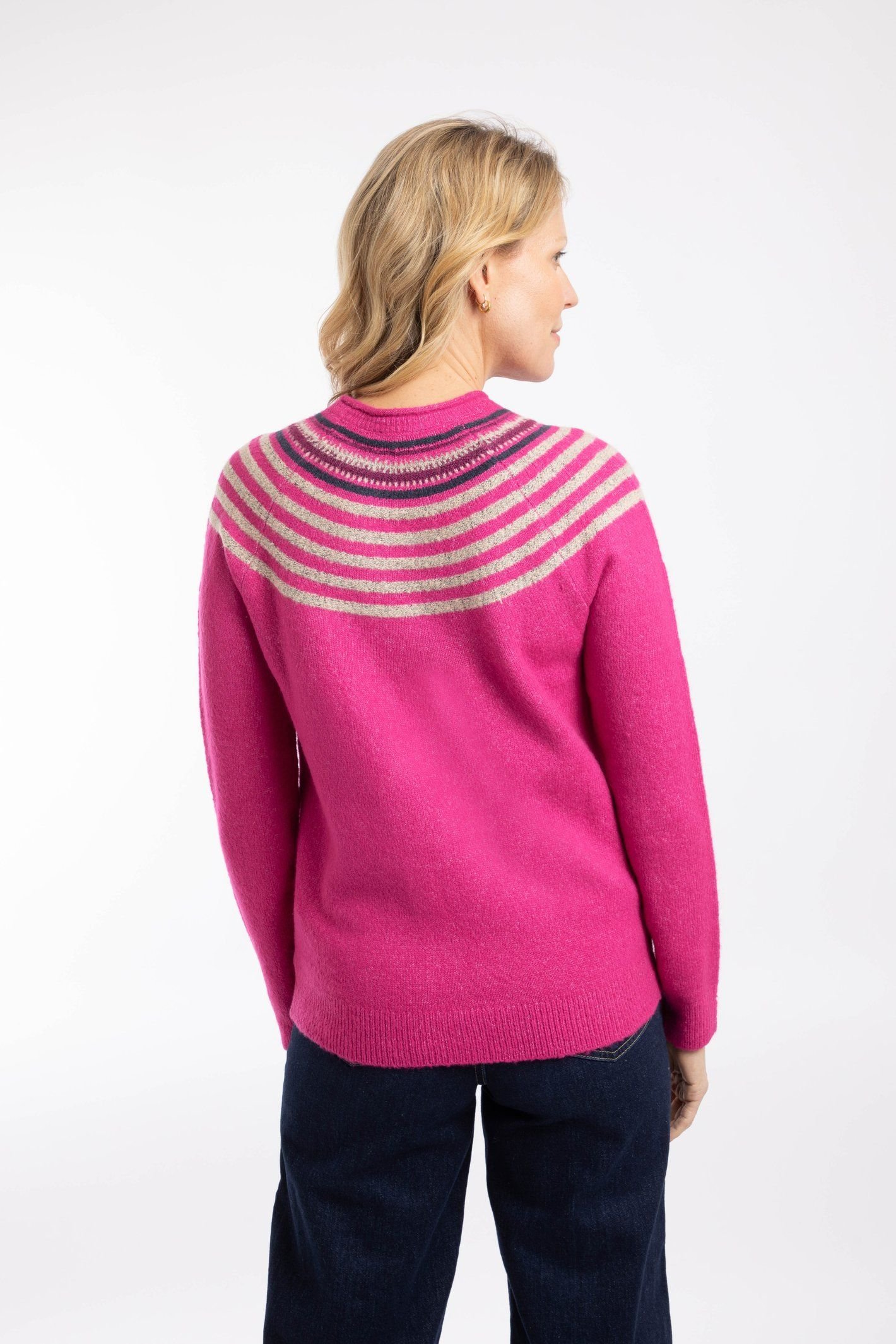 Weird Fish Weird Fish Women's Sinatra Patterned Knit Jumper in Bright Pink - 3