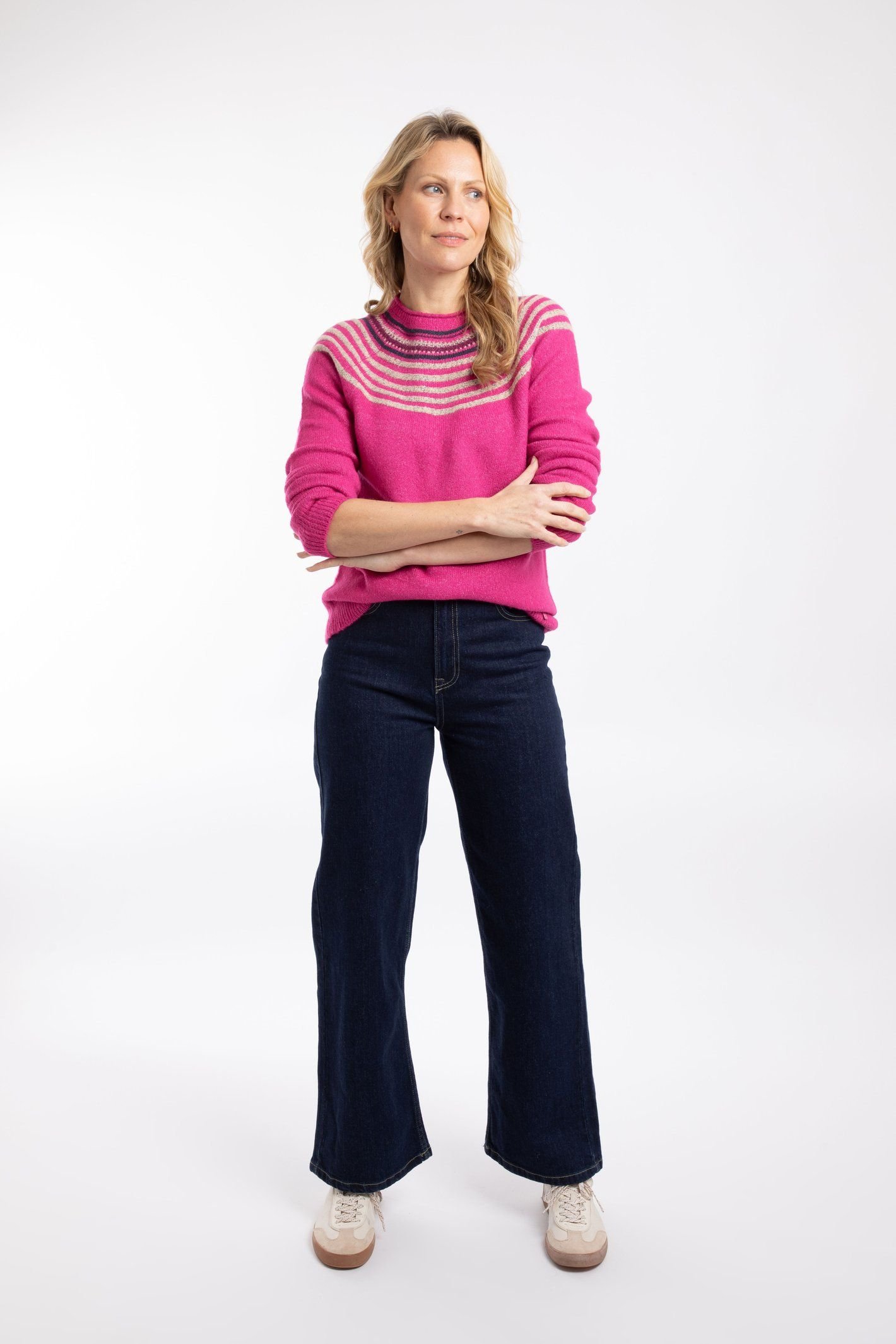 Weird Fish Weird Fish Women's Sinatra Patterned Knit Jumper in Bright Pink - 4